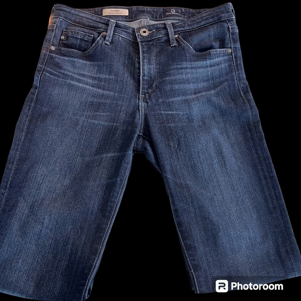 AG “The Prima” mid rise cigarette denim jeans size 28